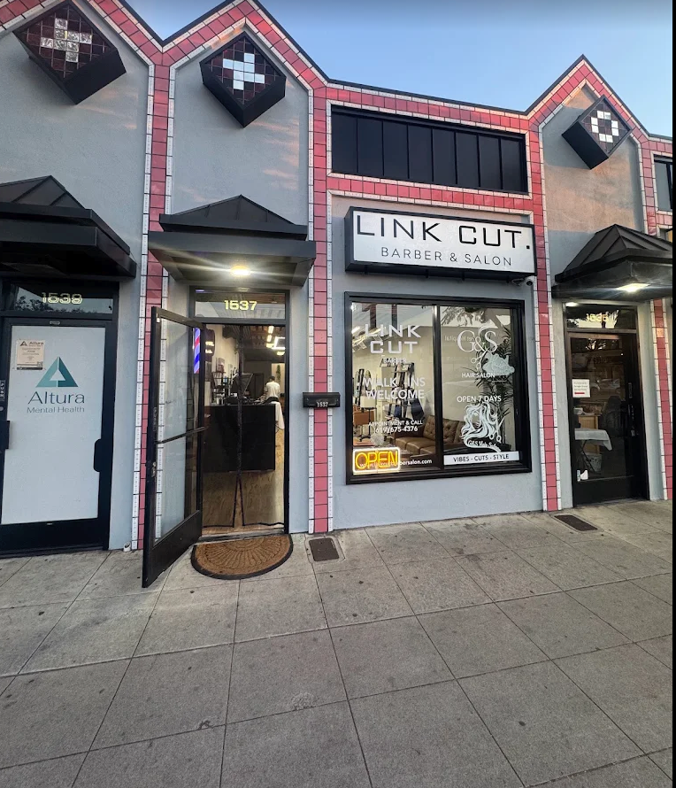 LinkCut Barber & Salon storefront on Garnet Ave